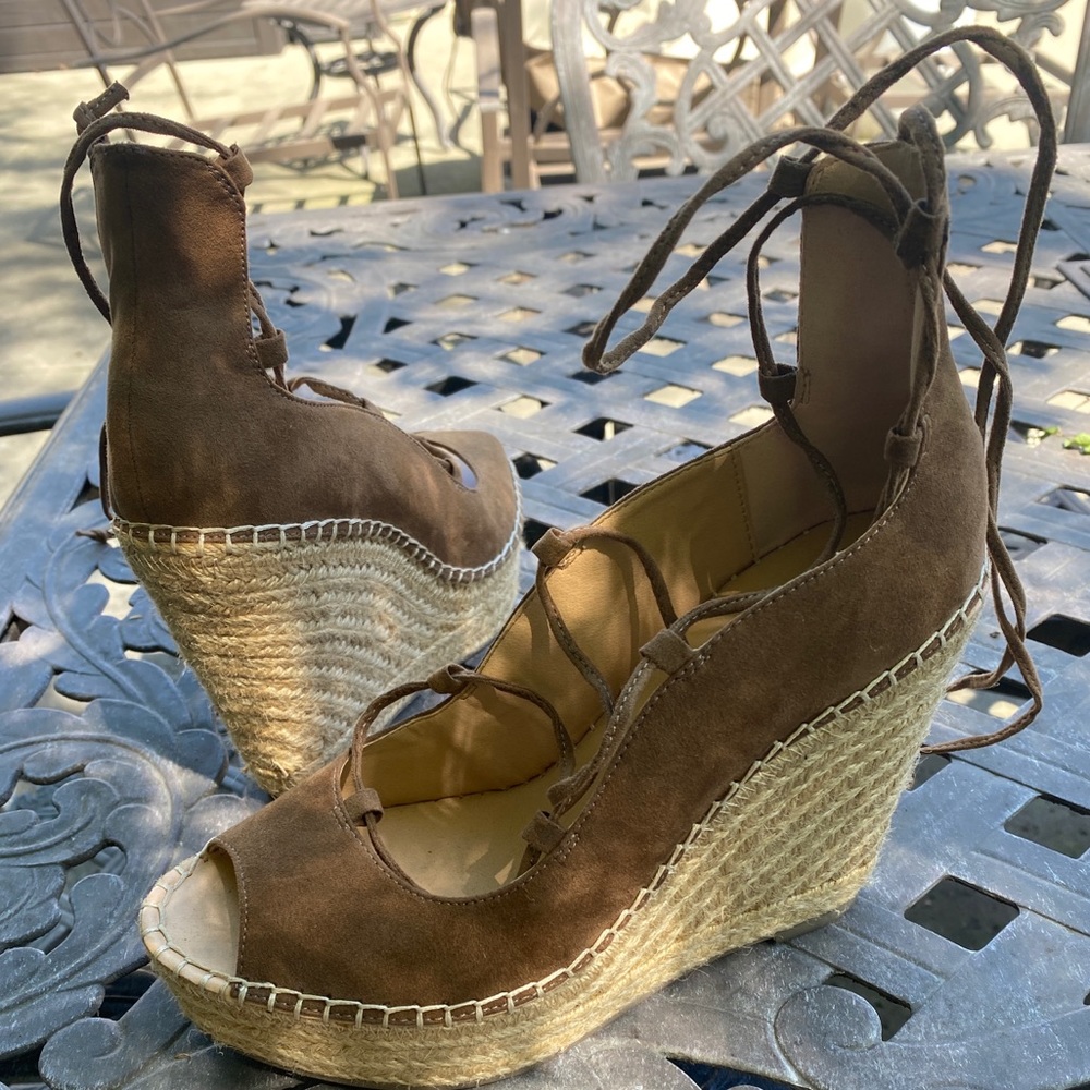 Suede wedge sandal